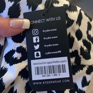 Ryderwear scrunch bum leggings